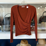 SUNDRY WRAP TOPS RUST S