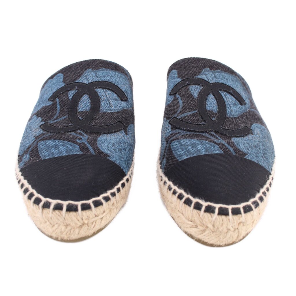 Blue and black espadrille flats with CC logo print and jute trim