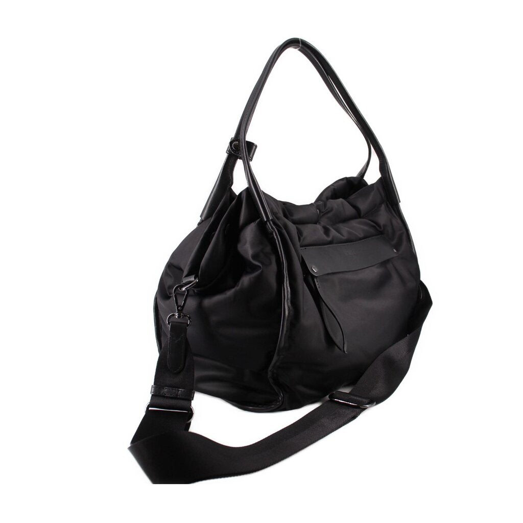 マディソン【美品】OAO 最新型 AUTH (Black) 27cm MZ WALLACE QUILTED MADISON LARGE SHOPPER CROSSBODYS BLACK