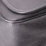 GUCCI messenger crossbody bag close-up of corner seam and curved edge