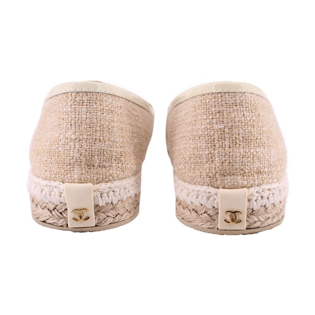 Cream CHANEL espadrille flat heels, jute trim and CC logo leather patch