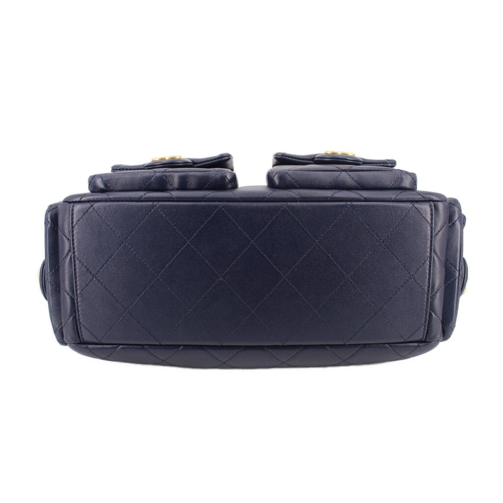 CHANEL large shoulder bag base in dark navy quilted leather with side handles