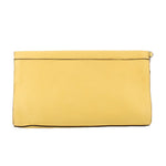 Gelbe Bleecker Clutch mit glatter Vorderseite und gerader Verschlusskante