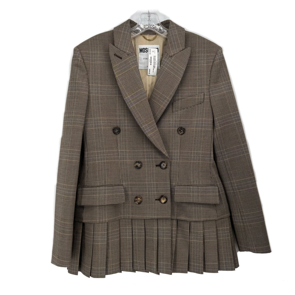 Brown houndstooth blazer with pleated front and double-breasted buttons
