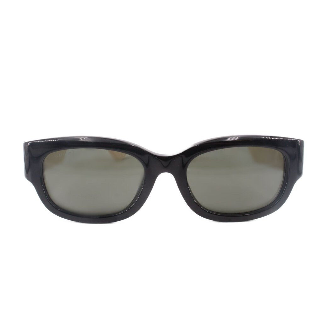 GUCCI black cat-eye sunglasses with dark gray lenses