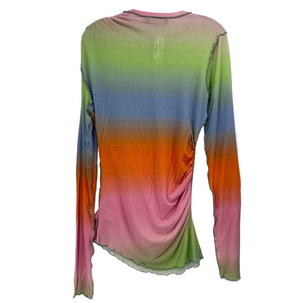 SIEDRES long-sleeve top, rainbow gradient back view with crew neck and long sleeves