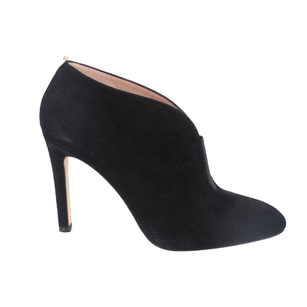 Black suede pointed-toe heeled bootie, stiletto heel and side opening