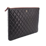 CHANEL LARGE O CASE CLUTCHES BLACK