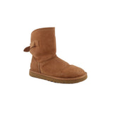 Chestnut suede ankle boots with side bow and rubber outsole