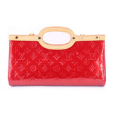 LOUIS VUITTON ROXBURY VERNIS SHOULDER BAGS RED