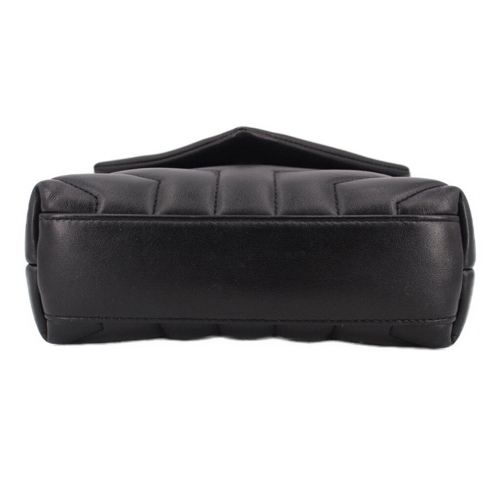 Black quilted leather crossbody bag, back panel with flap and stitching