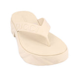 Cream rubber GUCCI flip-flop sandals with embossed logo on thong strap