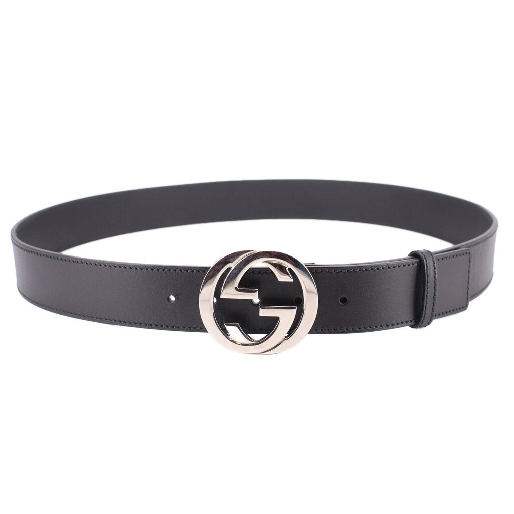 GUCCI black leather belt with round Interlocking G buckle