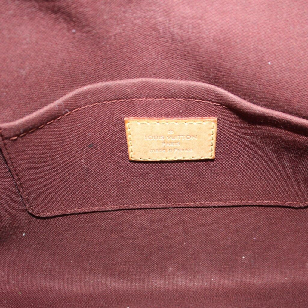 Louis Vuitton Favorite MM interior label on fabric lining