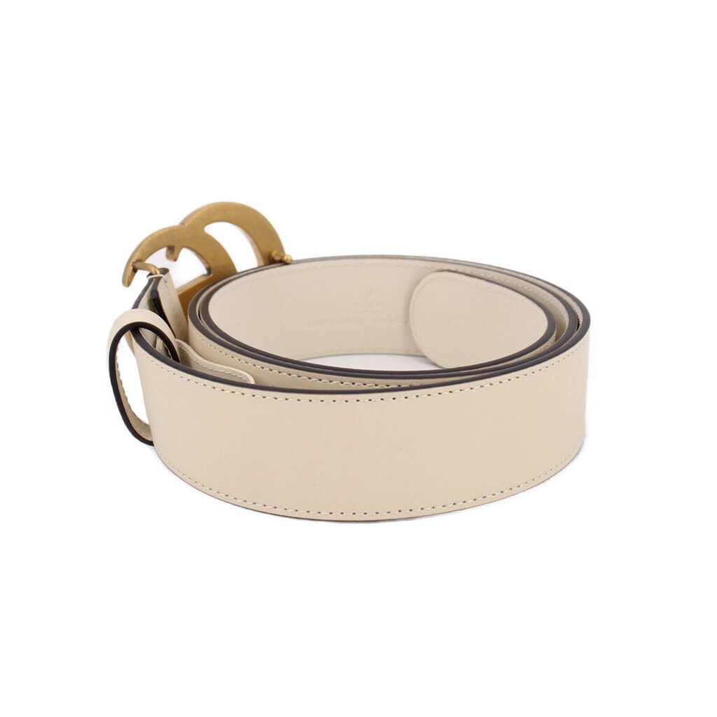 Cream Gucci Marmont belt with gold double G hardware and looped strap