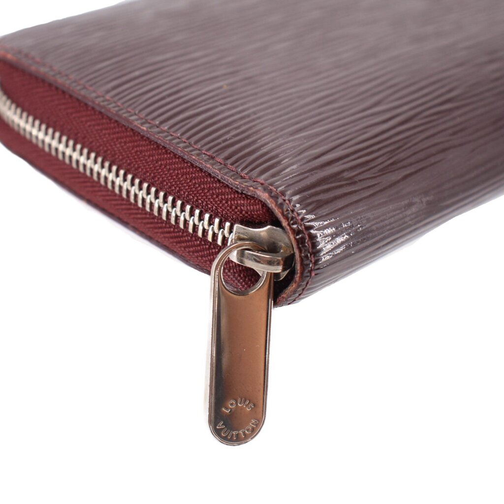 LOUIS VUITTON zippy wallet corner, maroon Epi leather with silver zipper pull detail