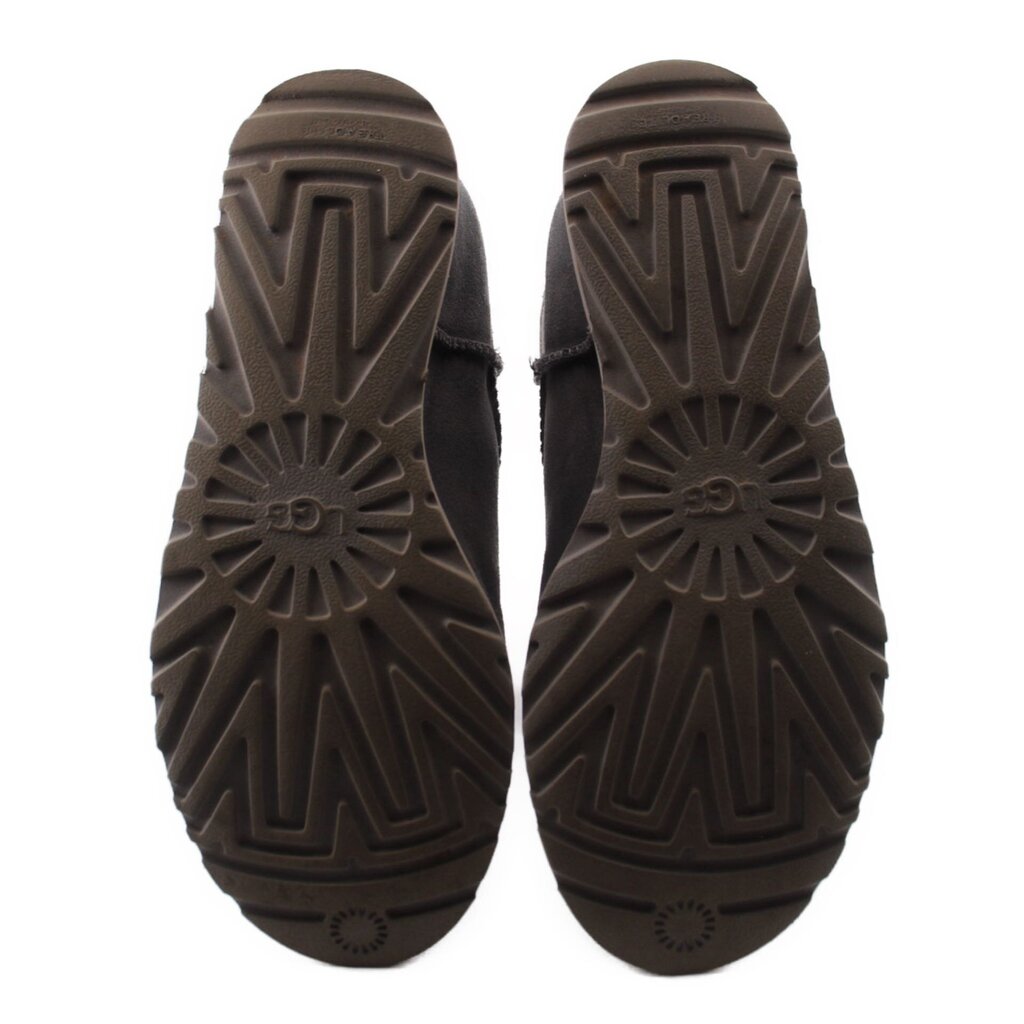 Rubber outsole with textured tread for gray ankle booties