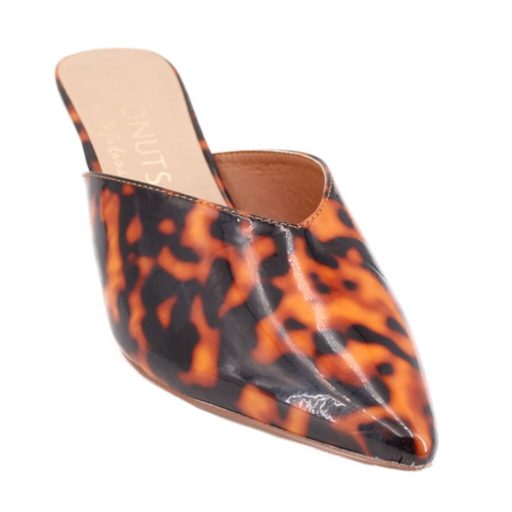 Brown tortoise patent mule heels, pointed toe slip-on with slim heel