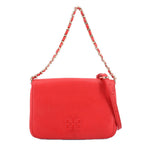 TORY BURCH Thea convert crossbody bag in red pebbled leather, chain strap