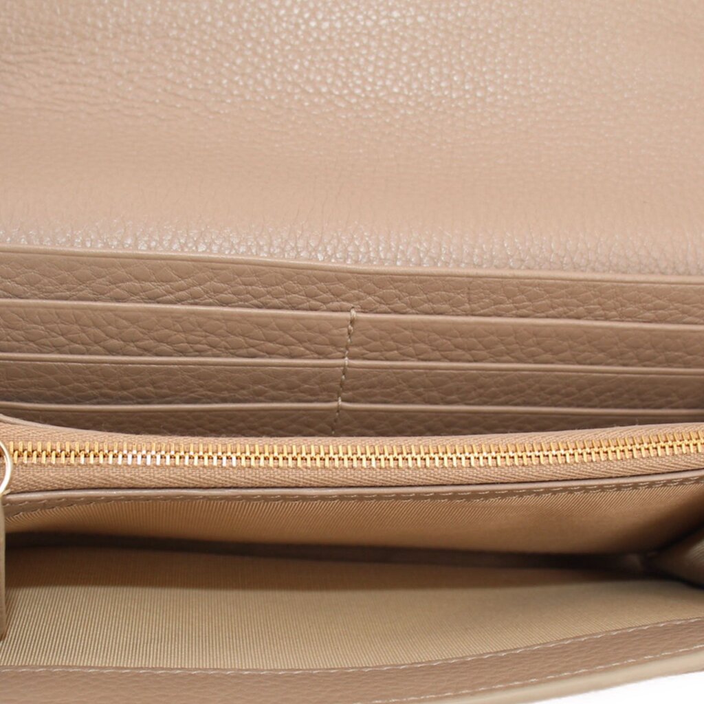 GUCCI taupe Continental wallet interior with gold-tone zipper and card slots