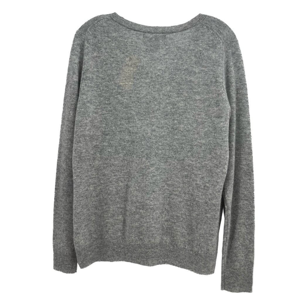 Gray cashmere crewback sweater, long sleeves with ribbed cuffs and hem
