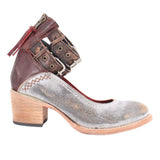 FREEBIRD STRAPPY HEELS GRAY 7 US
