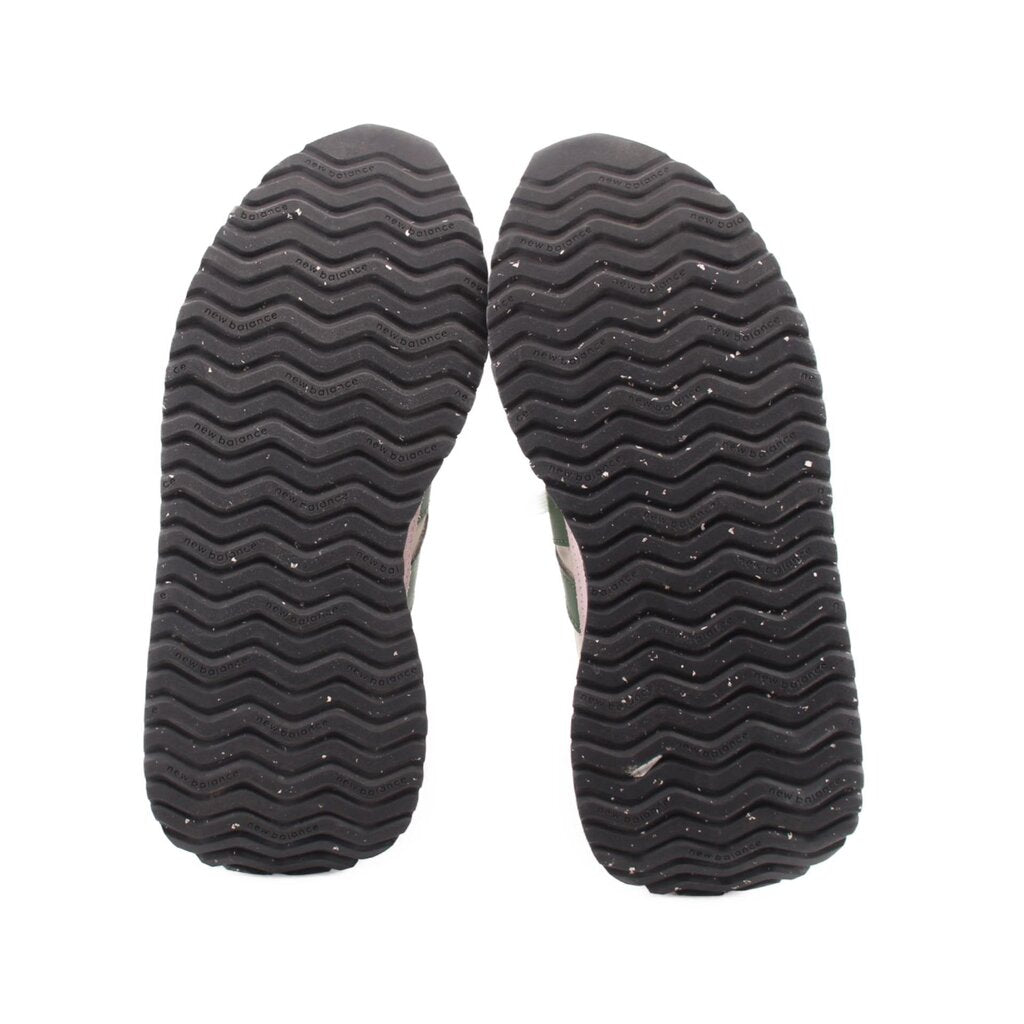 New Balance 237 sneakers, treaded rubber outsoles with dark zigzag pattern