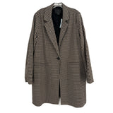 Tan houndstooth blazer with notched lapels, single-breasted front, long sleeves
