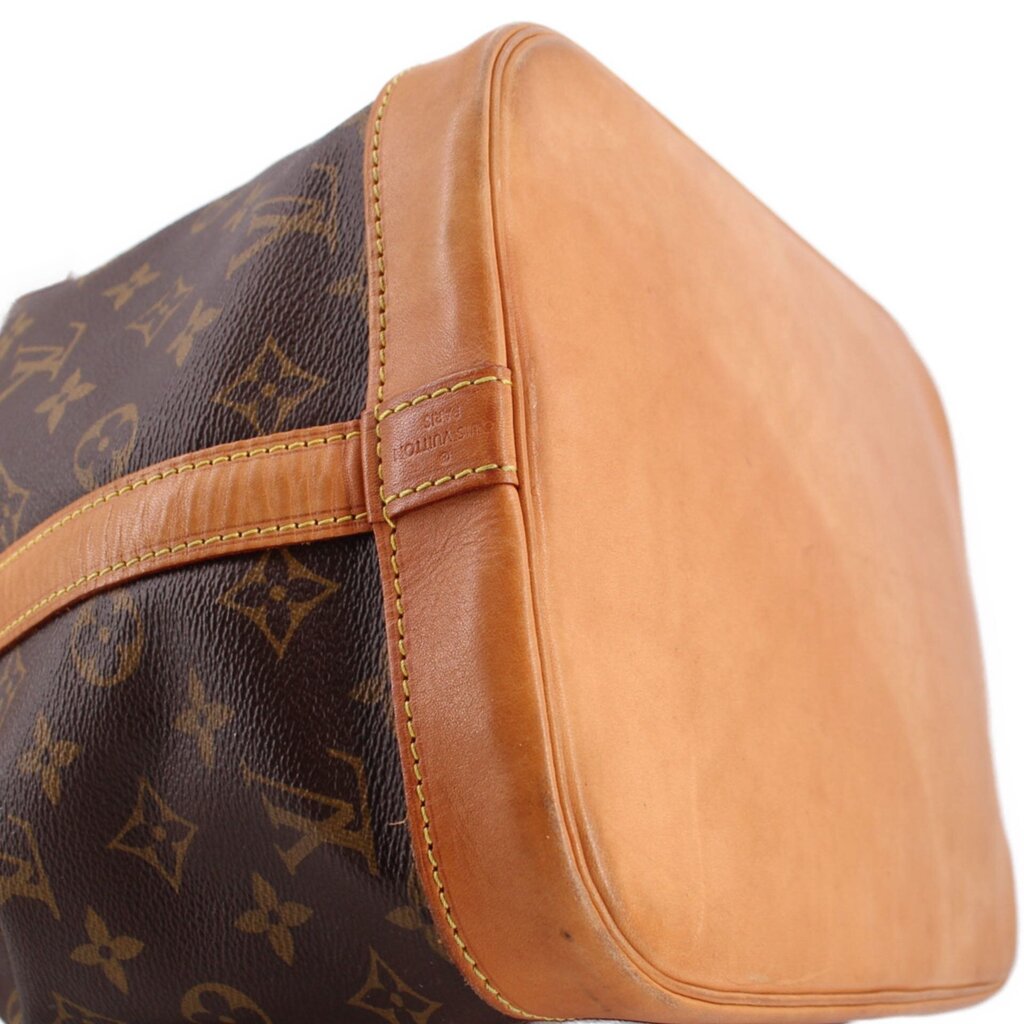 Louis Vuitton Petit Noe monogram shoulder bag with tan leather trim and side seam